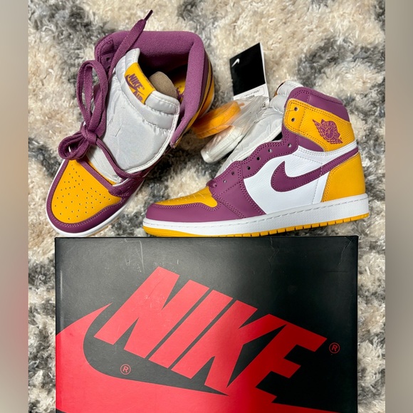 Nike Air Jordan 1 Retro High OG “Brotherhood”